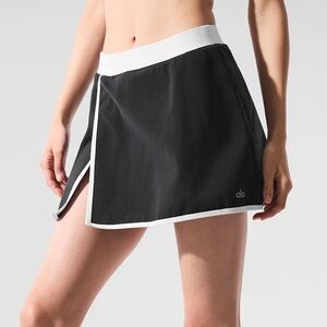 ALO Yoga Contrast Trim Mini Skirt